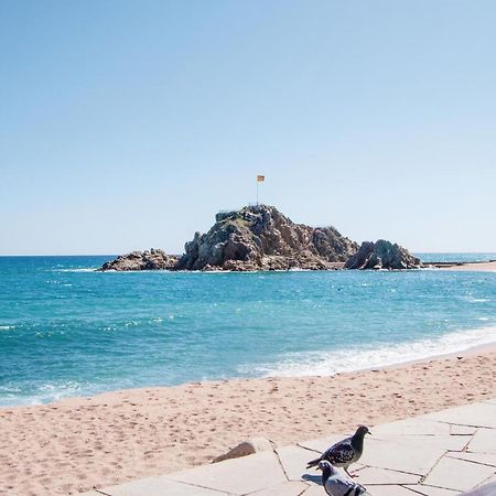 2 Bedroom Cozy Apartment In Blanes Eksteriør bilde