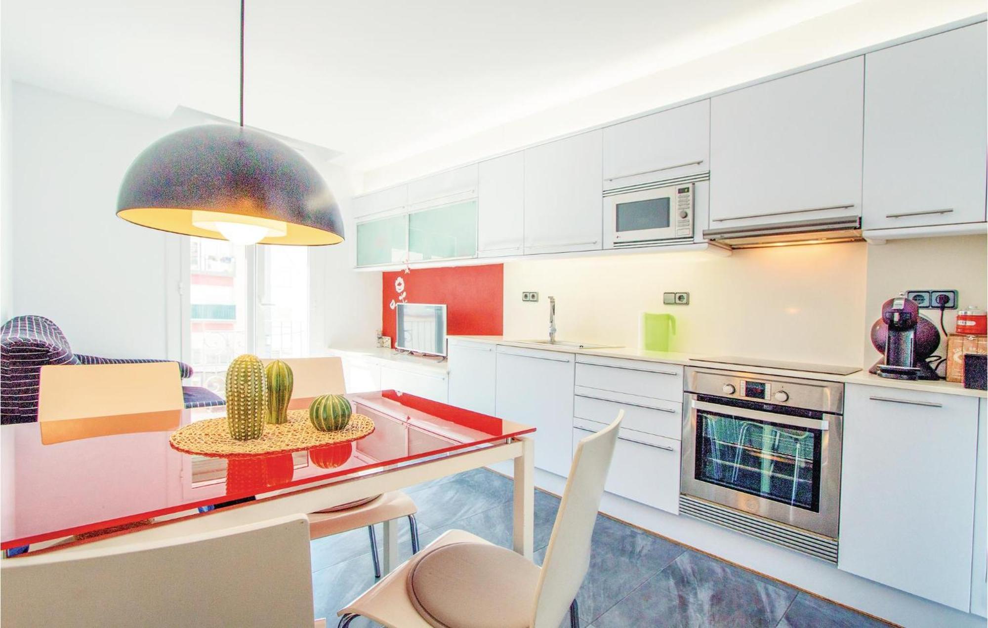 2 Bedroom Cozy Apartment In Blanes Eksteriør bilde